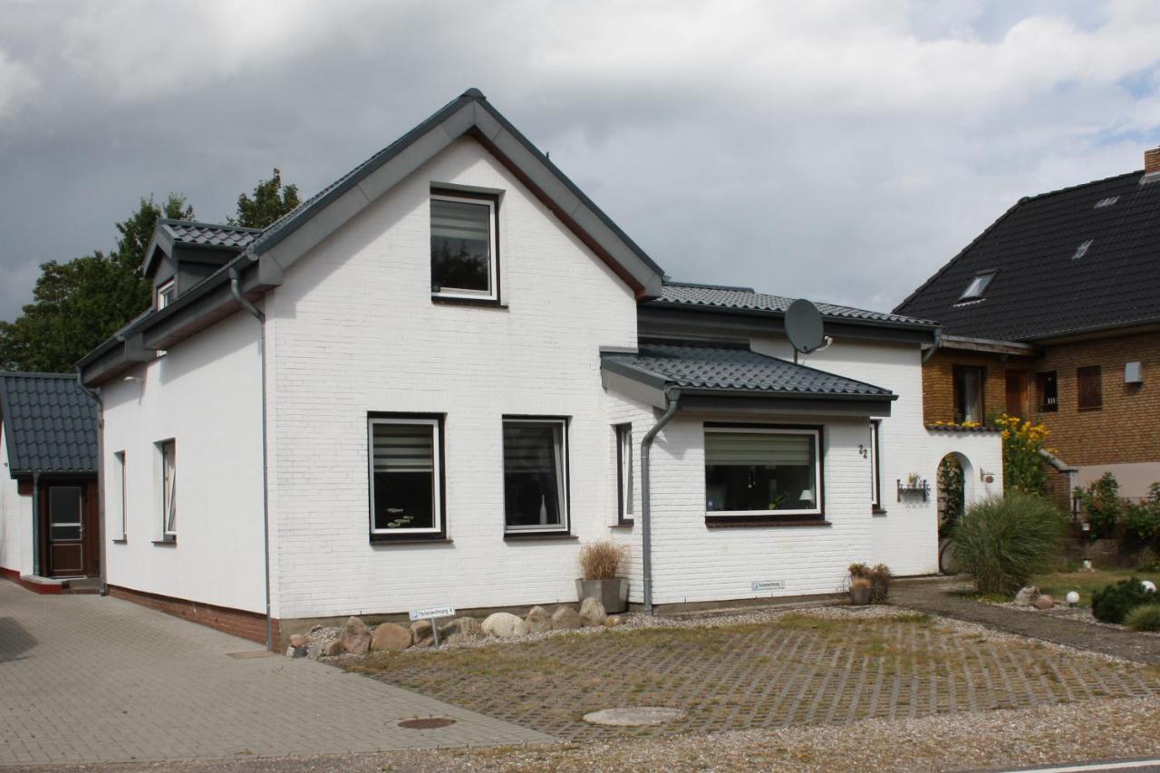 Apartment Gluecksburg-ruedeheck